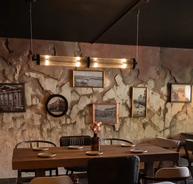 Интерьер ресторана "Лариса пьёт"